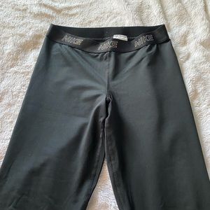 Black and glitter nike leggings women’s size large never worn